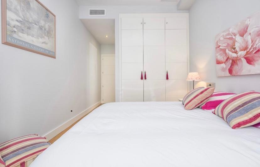 Homely Malaga Luxury Sebastian Souviron Exteriör bild